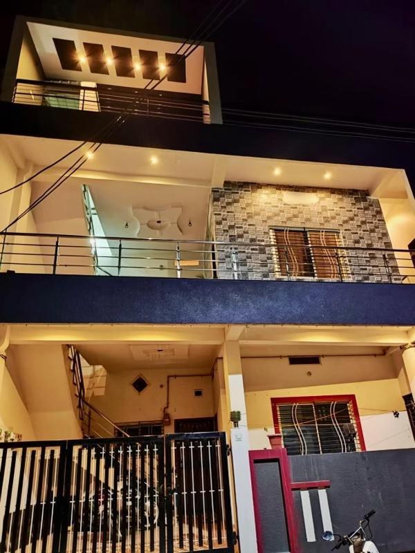 Ap Suite - By Ap Villa'S And Resort'S Ujjain Luaran gambar