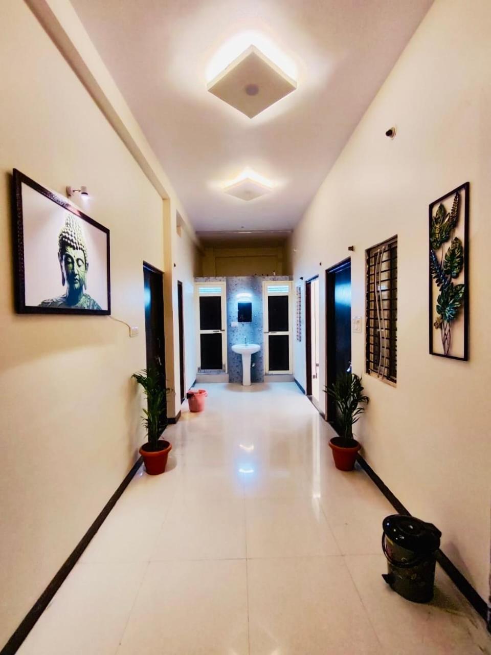 Ap Suite - By Ap Villa'S And Resort'S Ujjain Luaran gambar