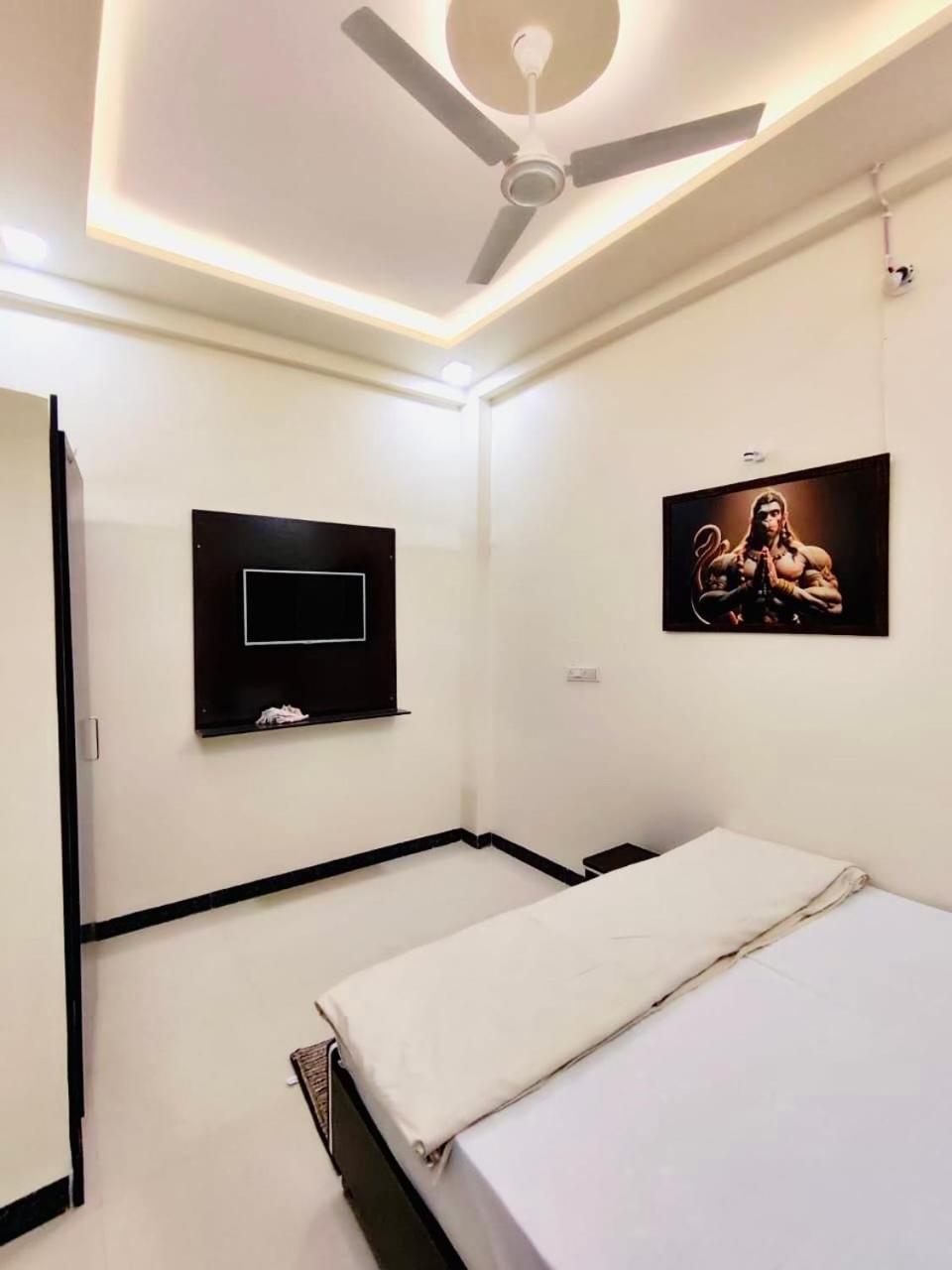 Ap Suite - By Ap Villa'S And Resort'S Ujjain Luaran gambar